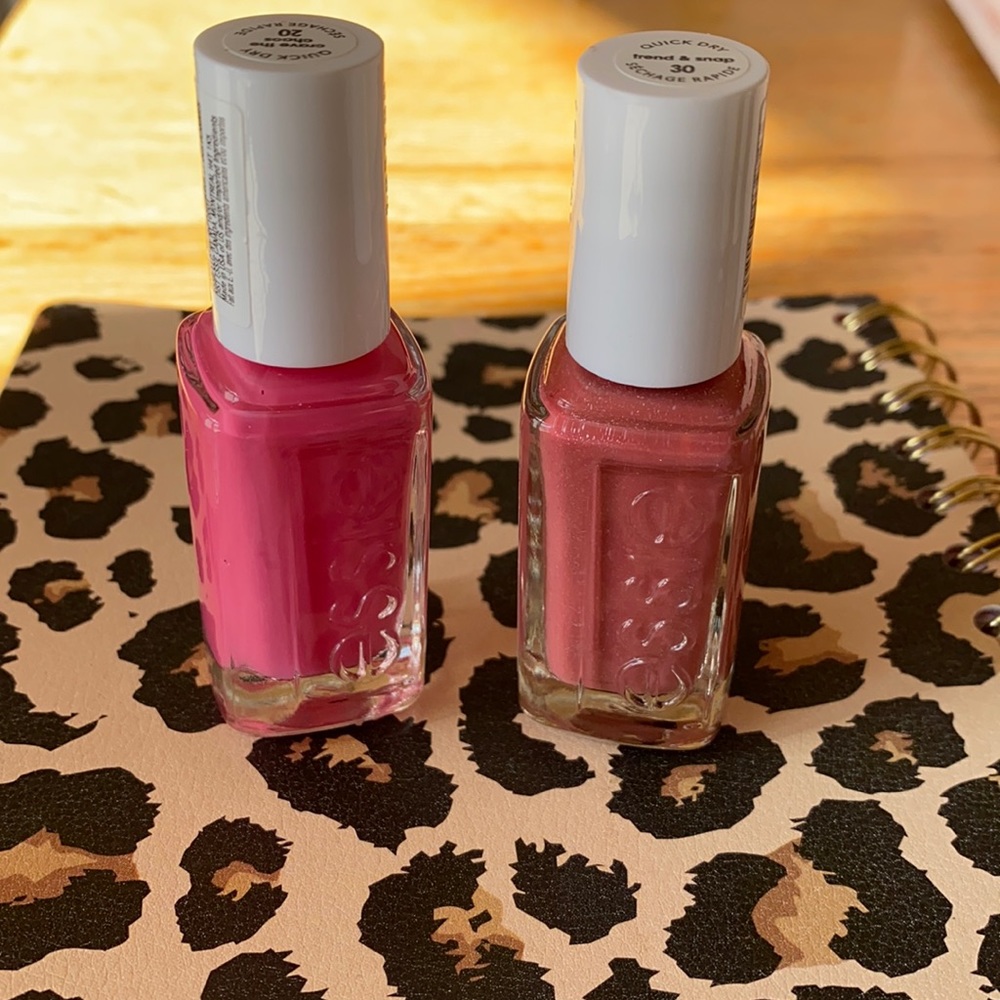 NEW essie quick dry